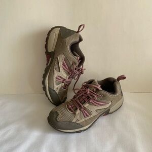 Merrell Beige Gray Hiking Women's Comfort Sneakers Shoes 8.5